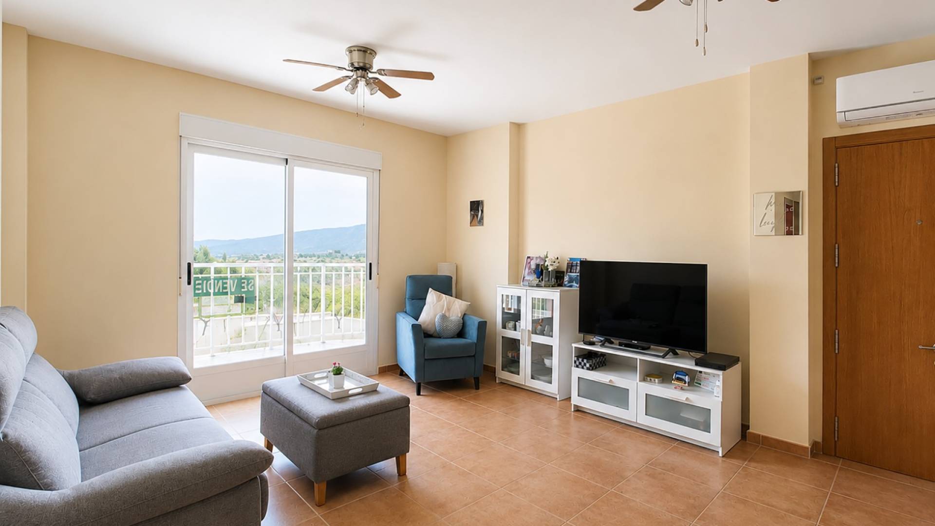 373b Apartment-HV374