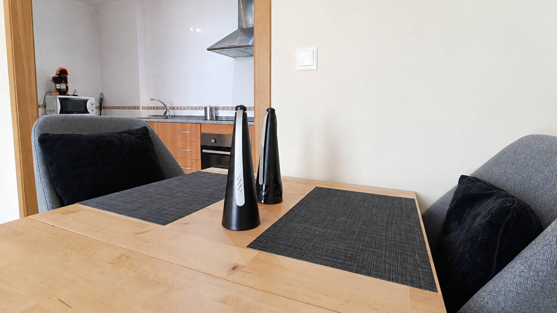 373f Apartment-HV374
