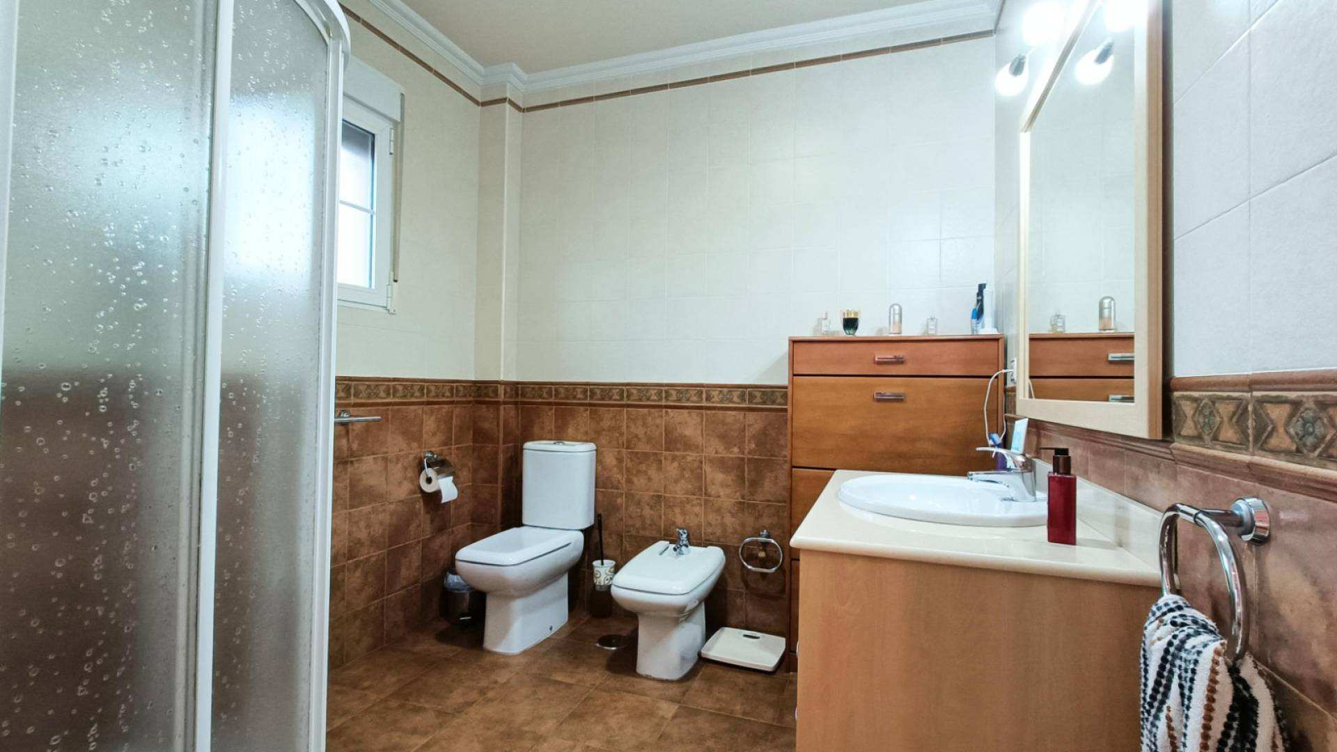 377za (Custom) Villa-HV377