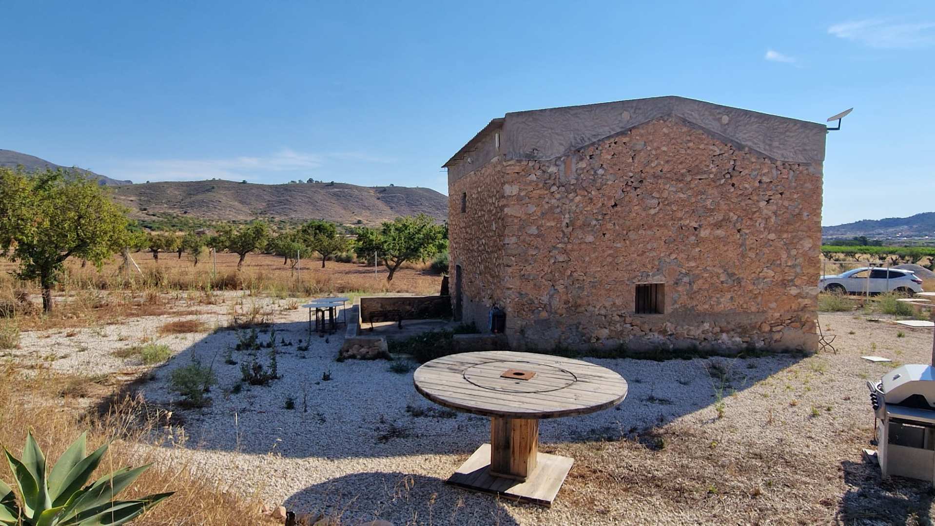 WhatsApp Image 2026-09-10 at 15.10.18 (2) (Custom) Finca-HV370