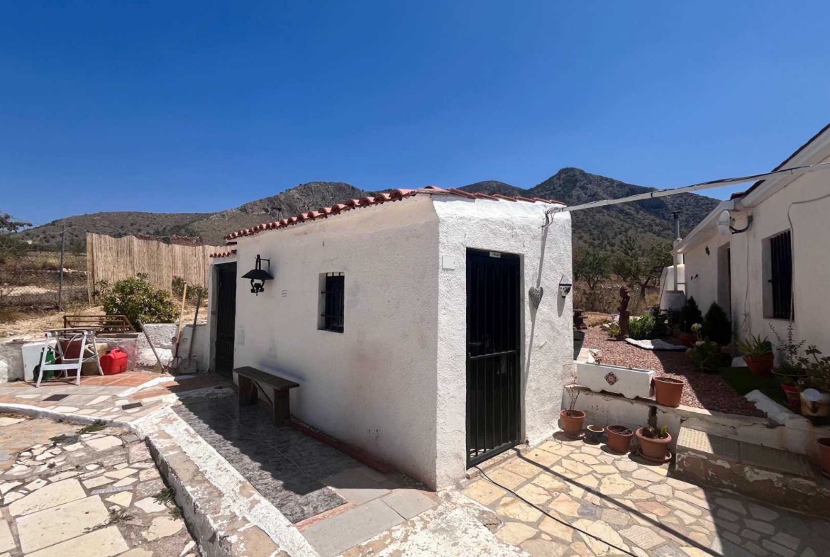 Finca/Cave House-HV269