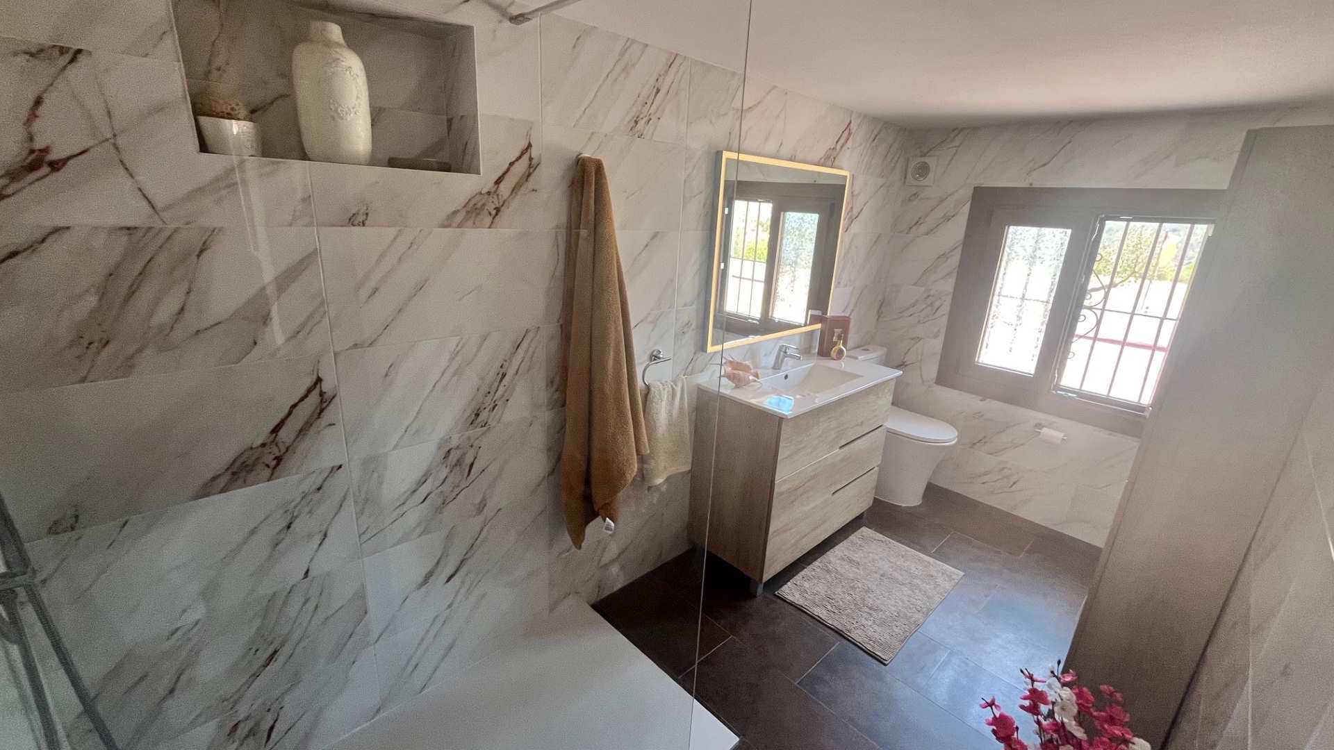 269O Finca/Cave House-HV269