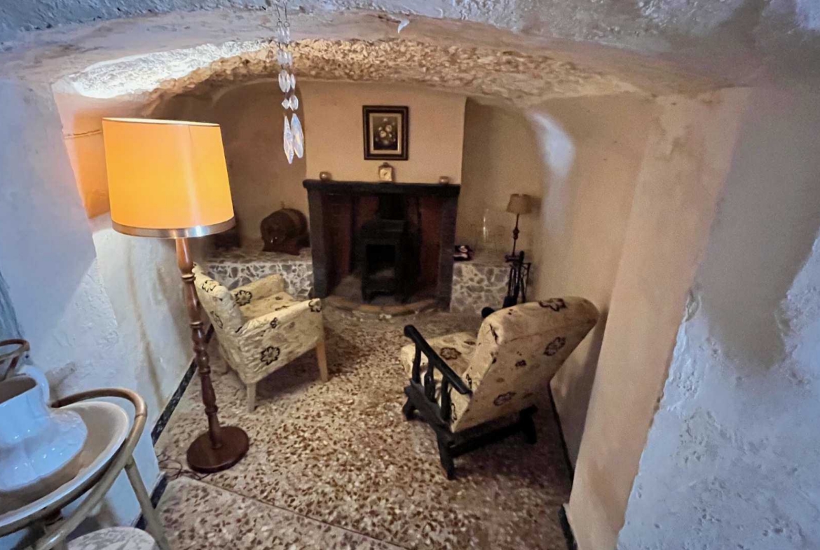 Finca/Cave House-HV269