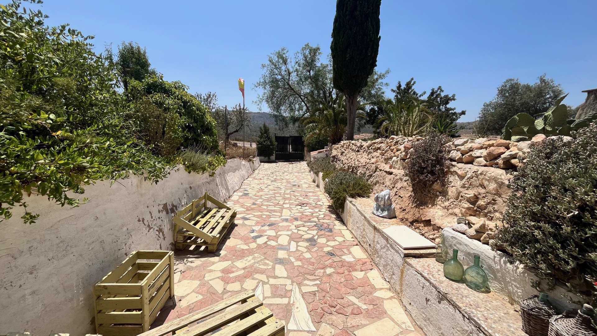 269U Finca/Cave House-HV269