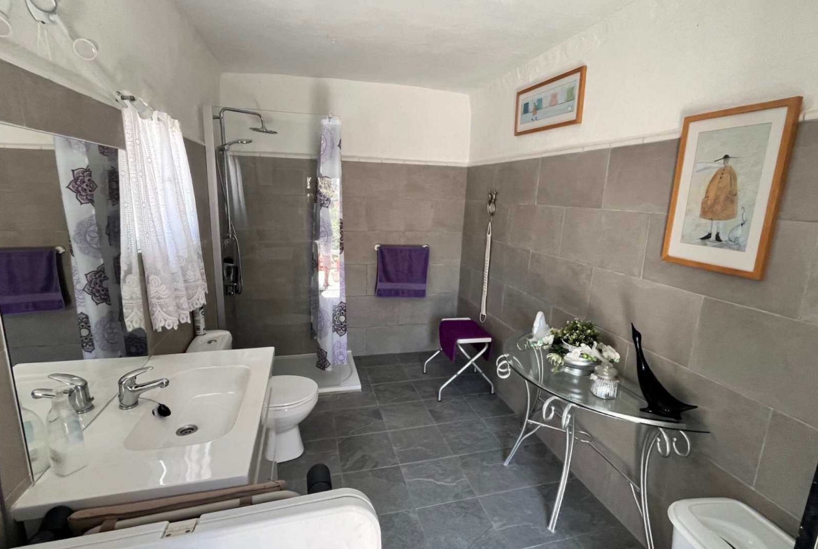 Finca/Cave House-HV269