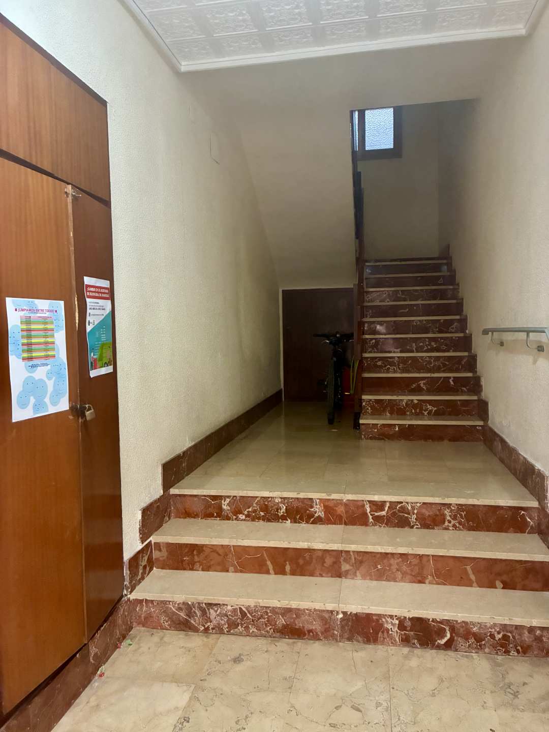 383b Apartment-HV383