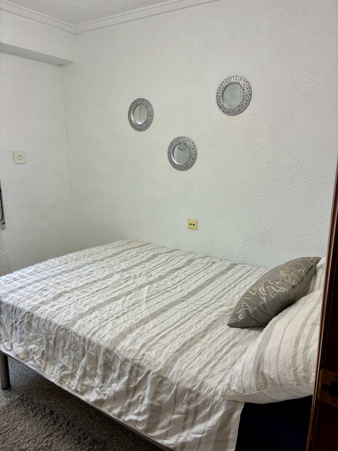 383h Apartment-HV383