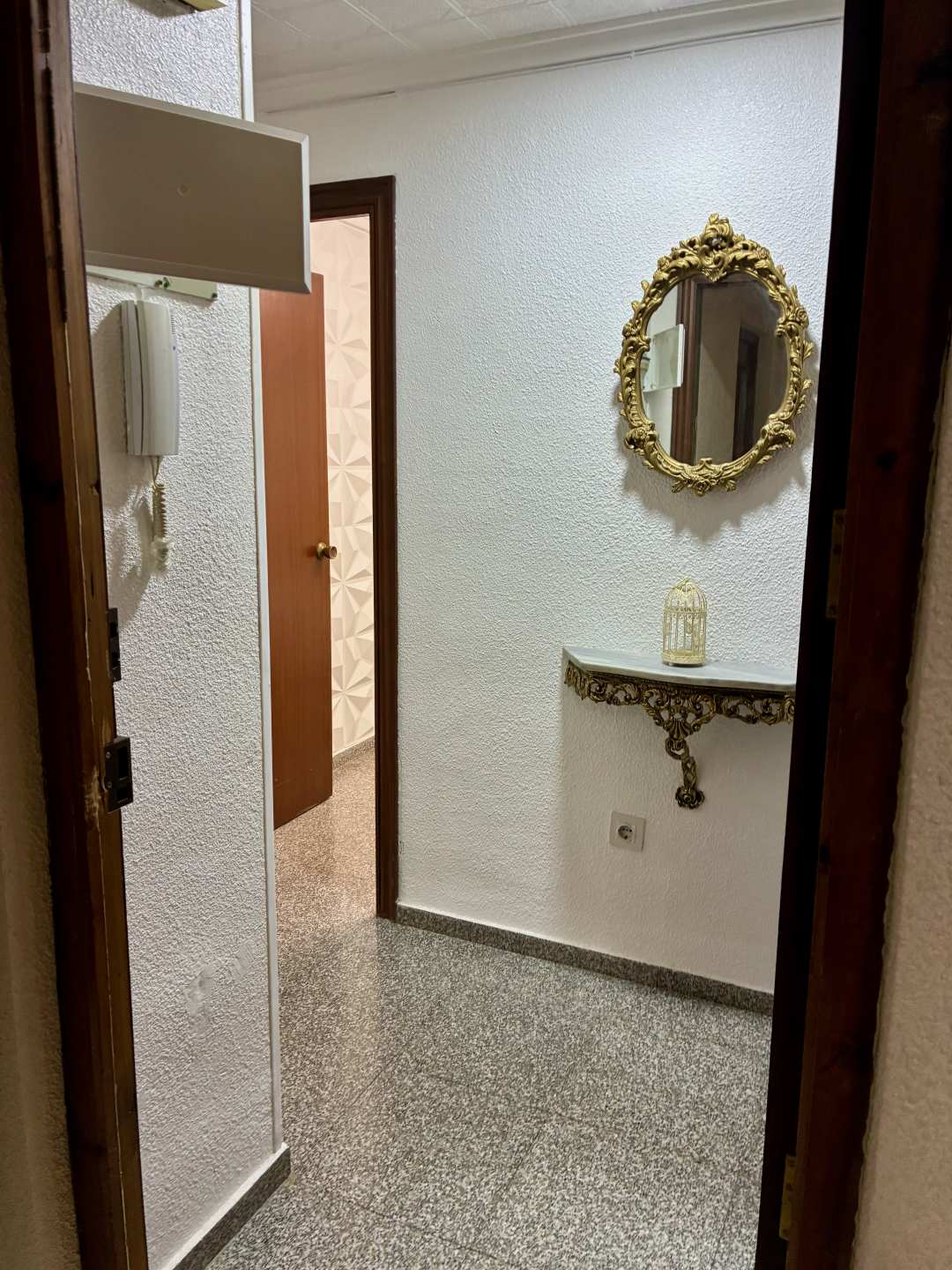 383x Apartment-HV383